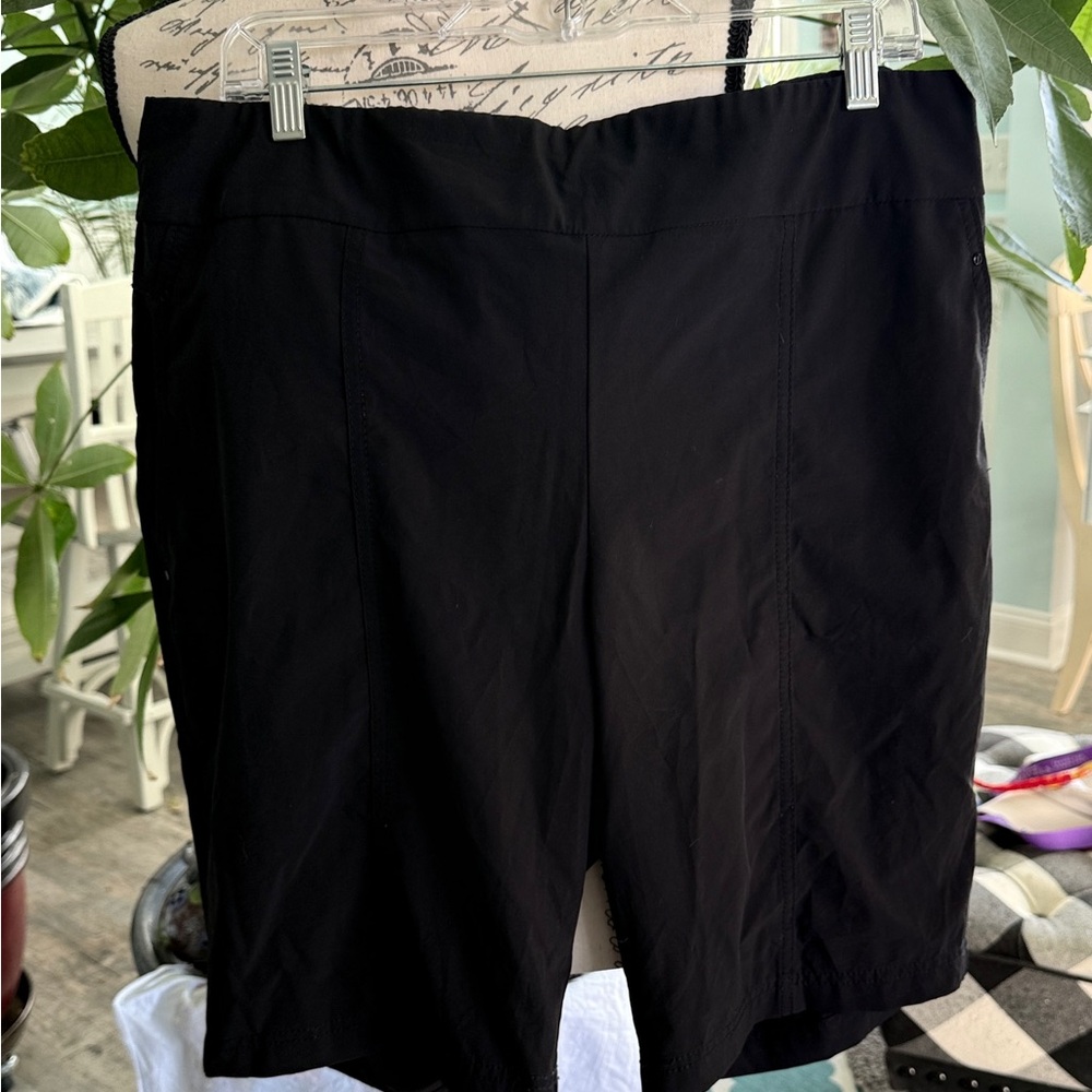 Chico's Black Women's Shorts